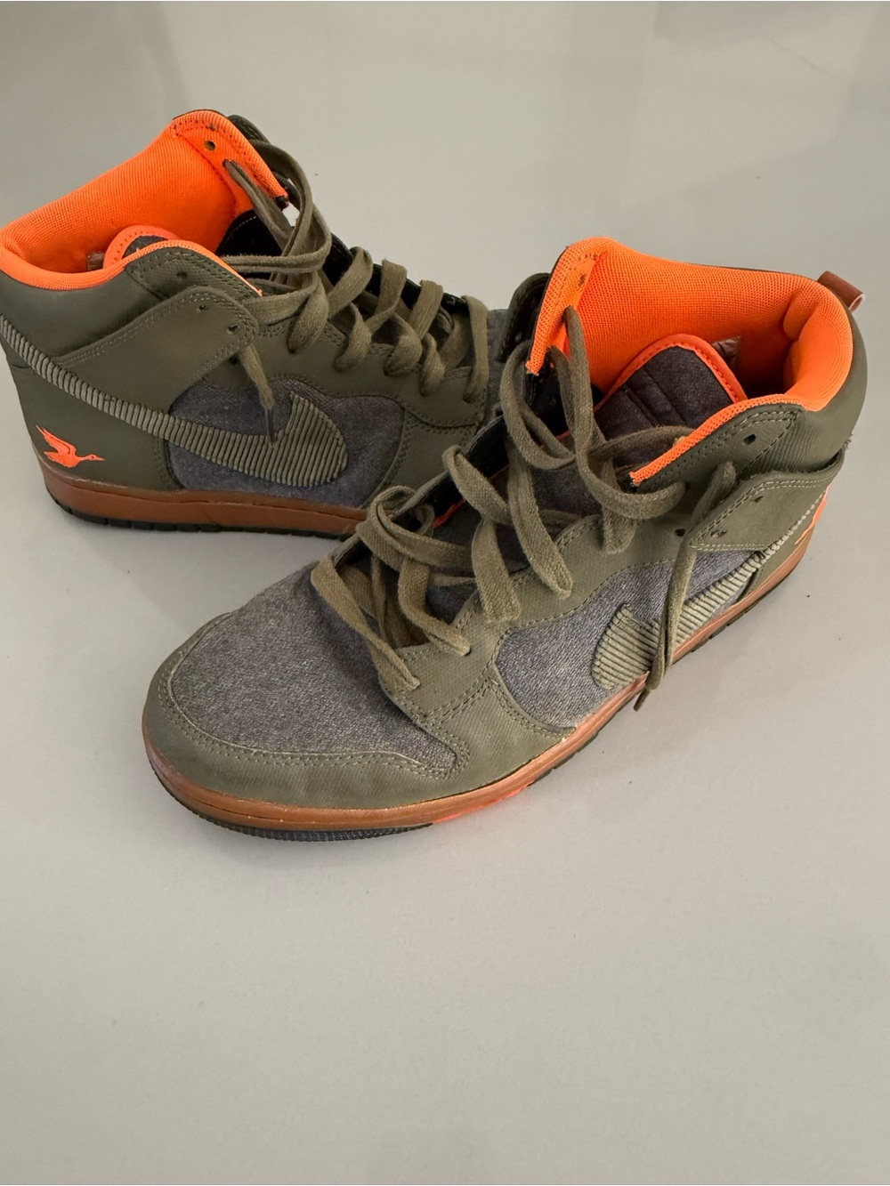 Nike Olive Green & Orange High-Top Sneakers Gorpcore Steeetwear Athletic EUC